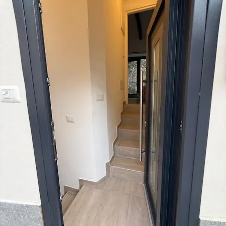 Modern & Cozy Getaway Above Maggiore * Levo